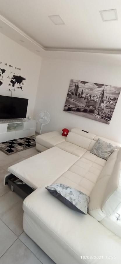 La Villa Degli Dei: Private Oasis with Garden Retreat and Complimentary Shuttle Castellammare di Stabia Exterior photo