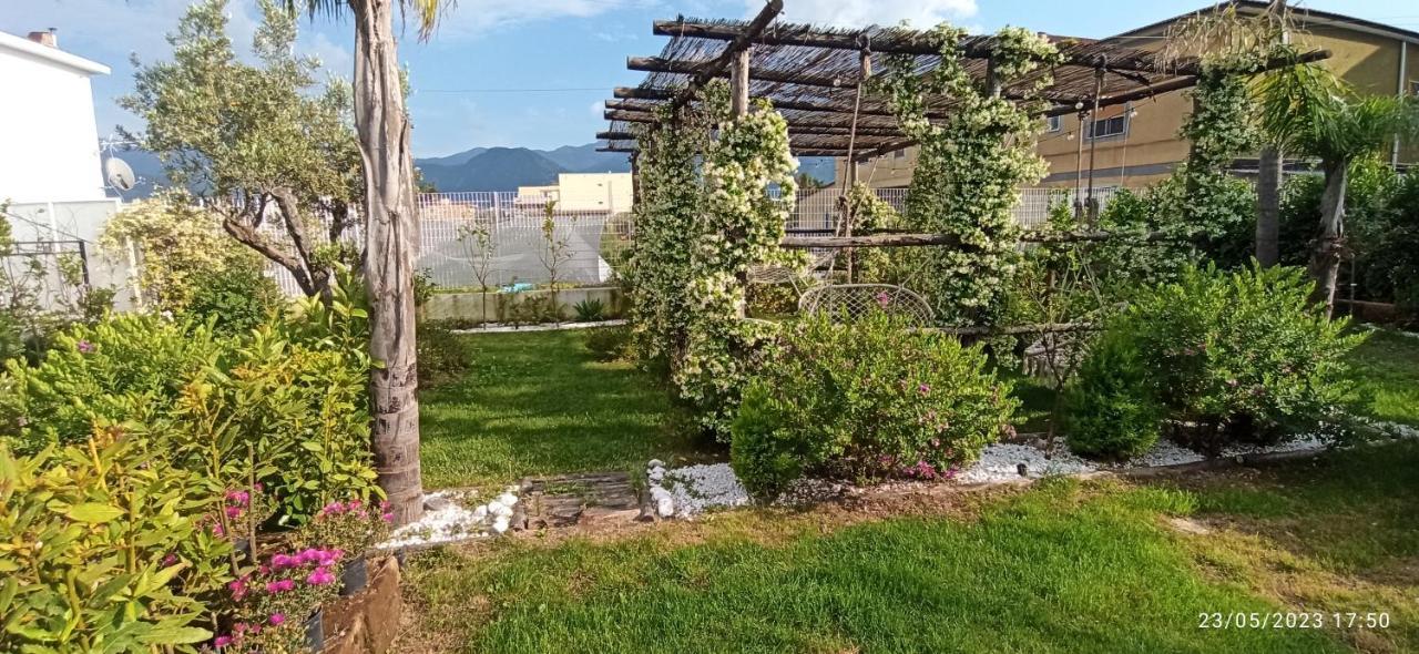 La Villa Degli Dei: Private Oasis with Garden Retreat and Complimentary Shuttle Castellammare di Stabia Exterior photo